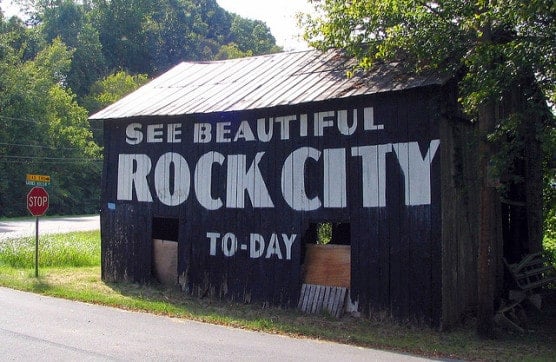 On the road near Sevierville, Tenn. (Photo by Brent Moore/flickr)