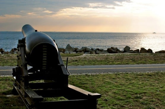 The view along the main road at Fort Hancock, N.J. (Photo by Sinead Friel/flickr)