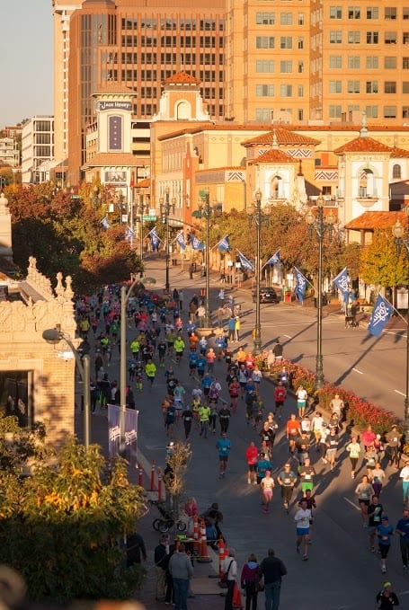 Photo courtesy Waddell & Reed Kansas City Marathon.