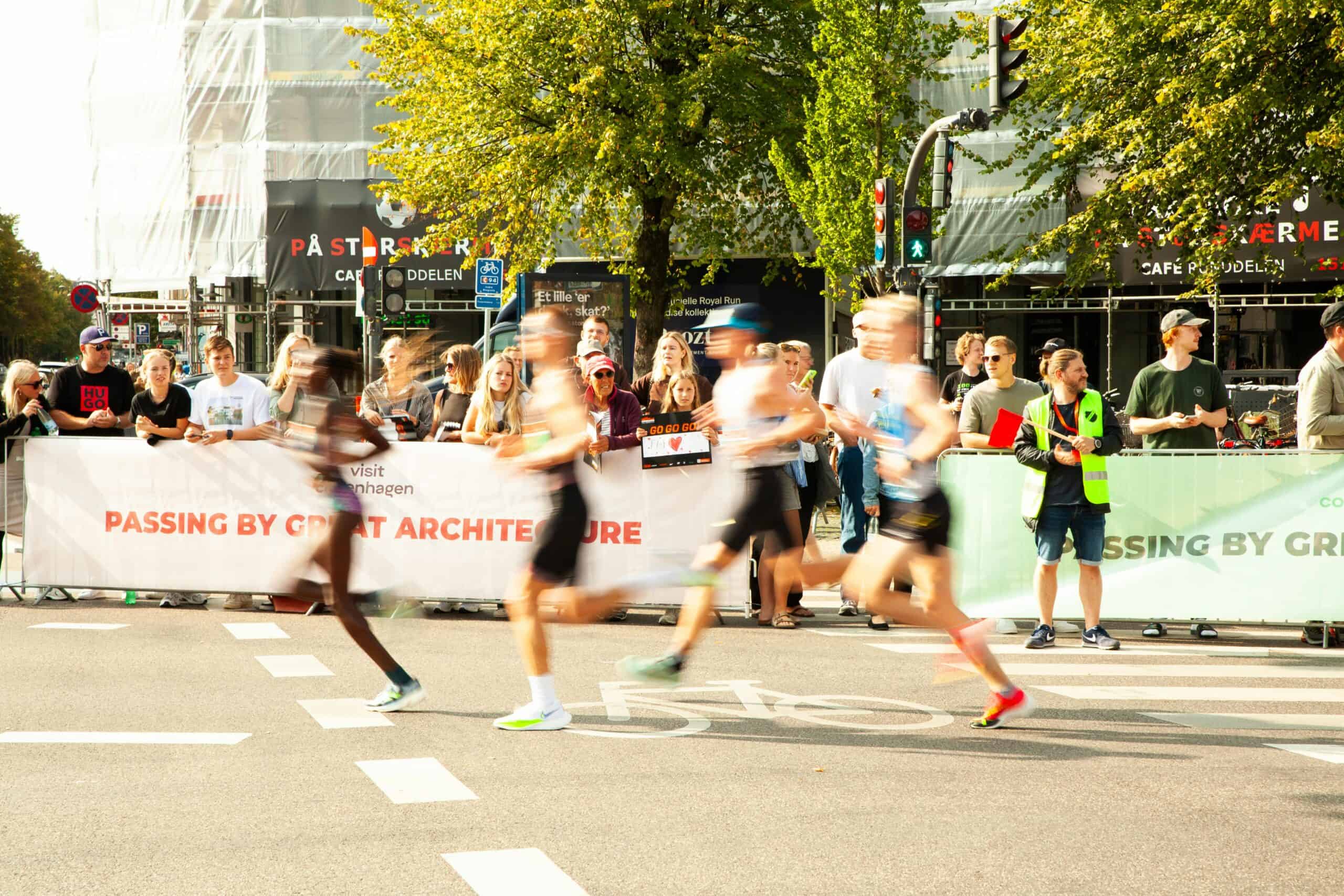 A good half marathon time for men is between 2 hours and 2 hours 30 minutes.